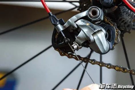 什么时候换刹车线,全刹变速线和刹车线多久一换