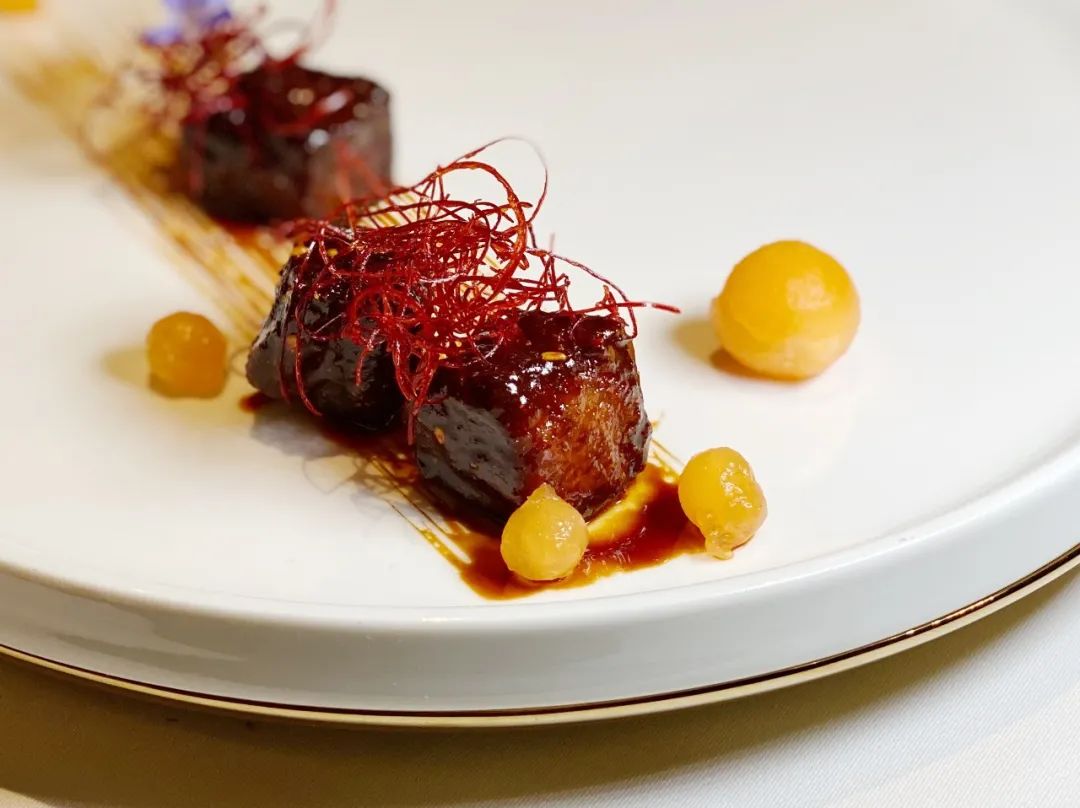 冰淇淋牛角、3.6折鱼头泡饼、川菜大师新菜单、超值早午餐、父亲节茶礼……本周的吃货心愿清单已更新|一周好吃