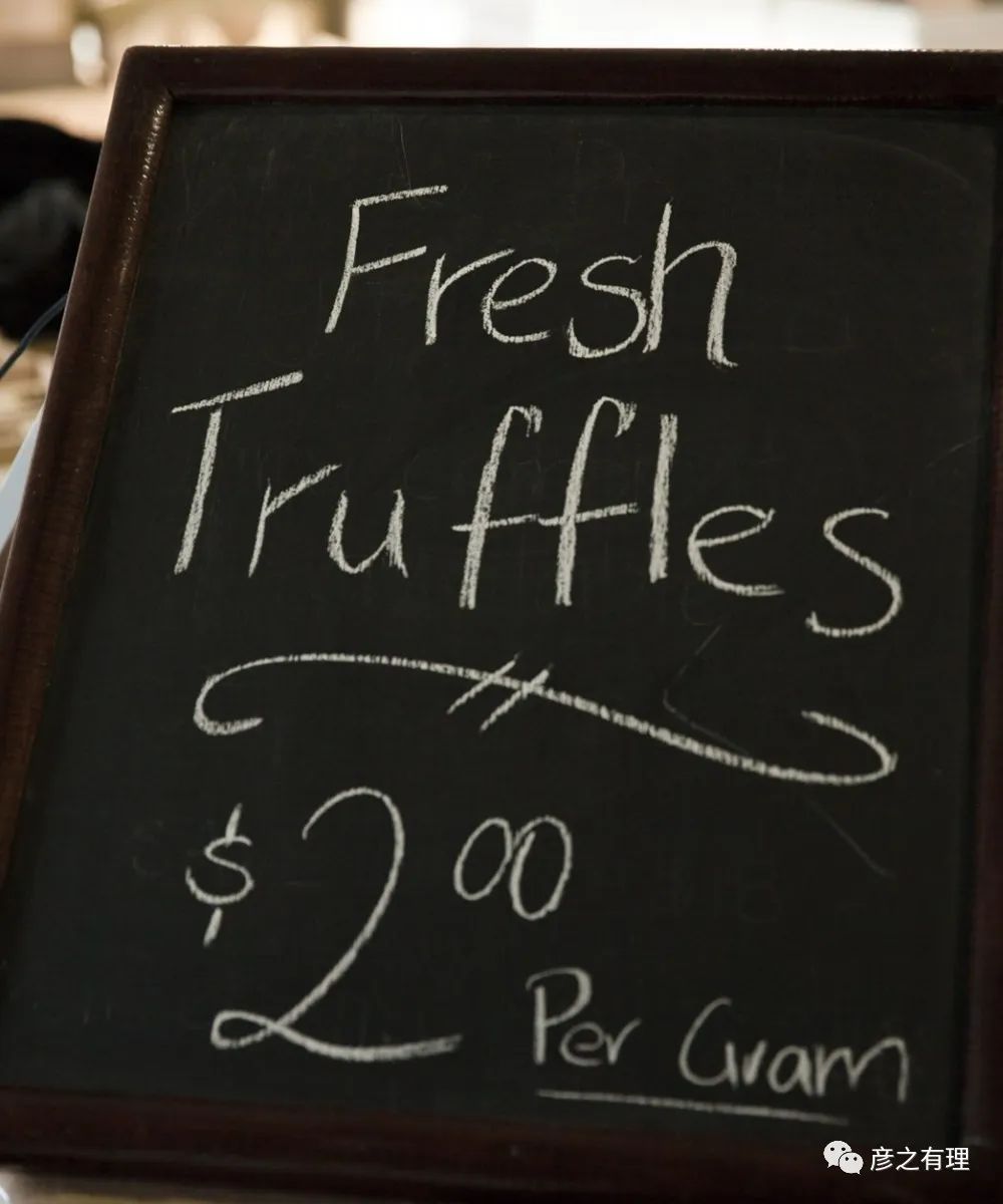 别看它长得像“粪球”，却是“黄金”配料，错过了要等一整年