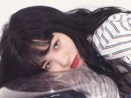 成熟系淡颜妆容御姐妆,清冷厌世风妆容