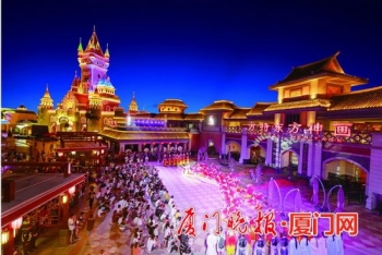 厦门游乐园陆续开放夜间场为市民游客带来独特体验