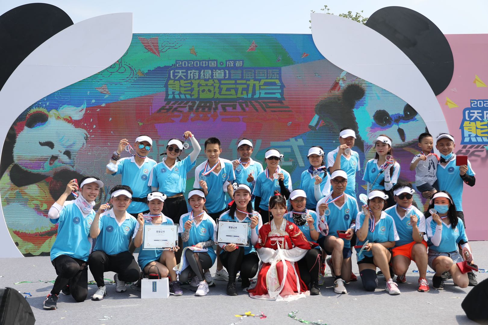 成都到处都是可爱的熊猫,整个成都的熊猫