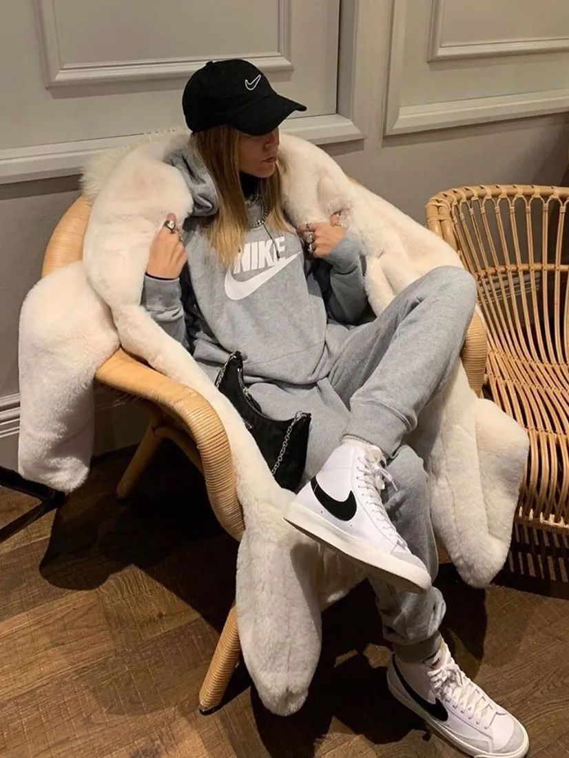 别追BM风了，今年做个NIKE女孩吧