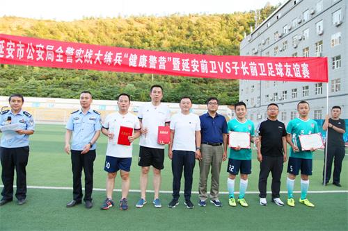 公安局策划民警开展专项练兵活动,市公安局举行全警大练兵体能拉练