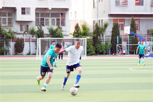 公安局策划民警开展专项练兵活动,市公安局举行全警大练兵体能拉练