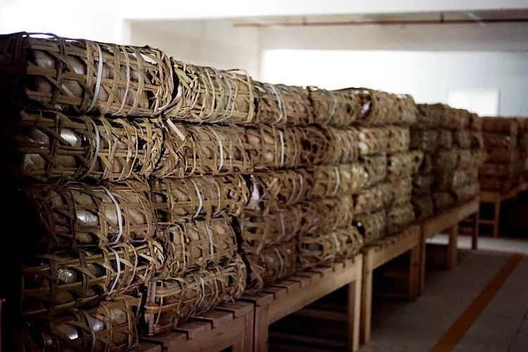 陈年古董普洱茶,普洱生茶老古董茶