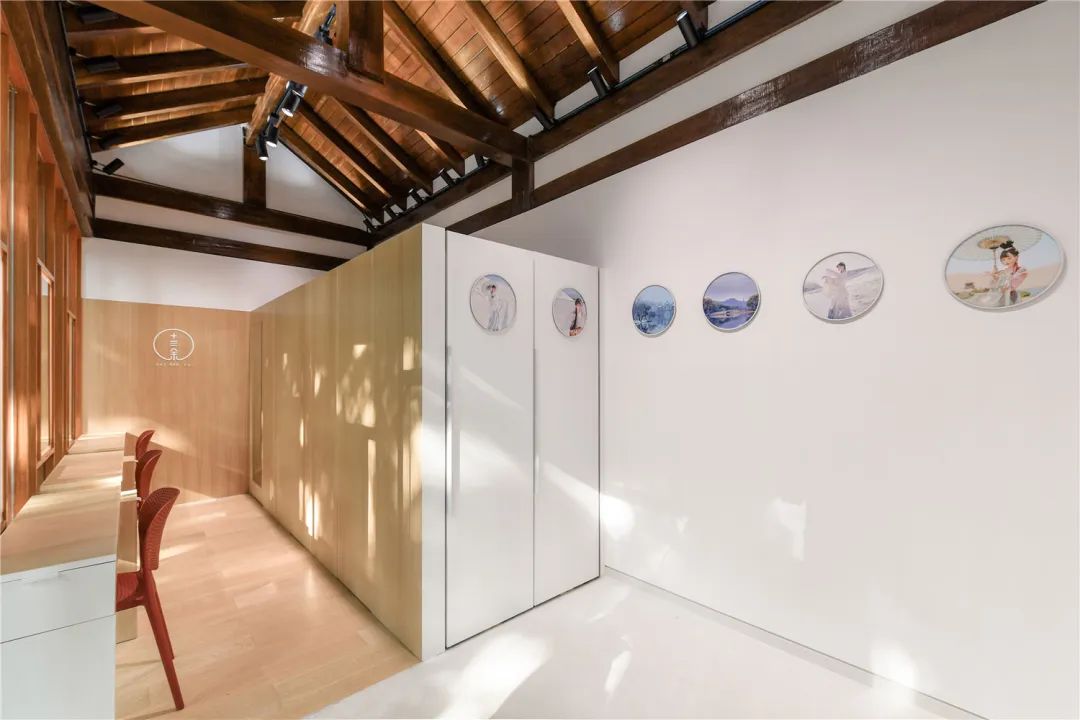 杭州西湖汉服体验馆多少钱一天,想在小镇上开个汉服体验馆