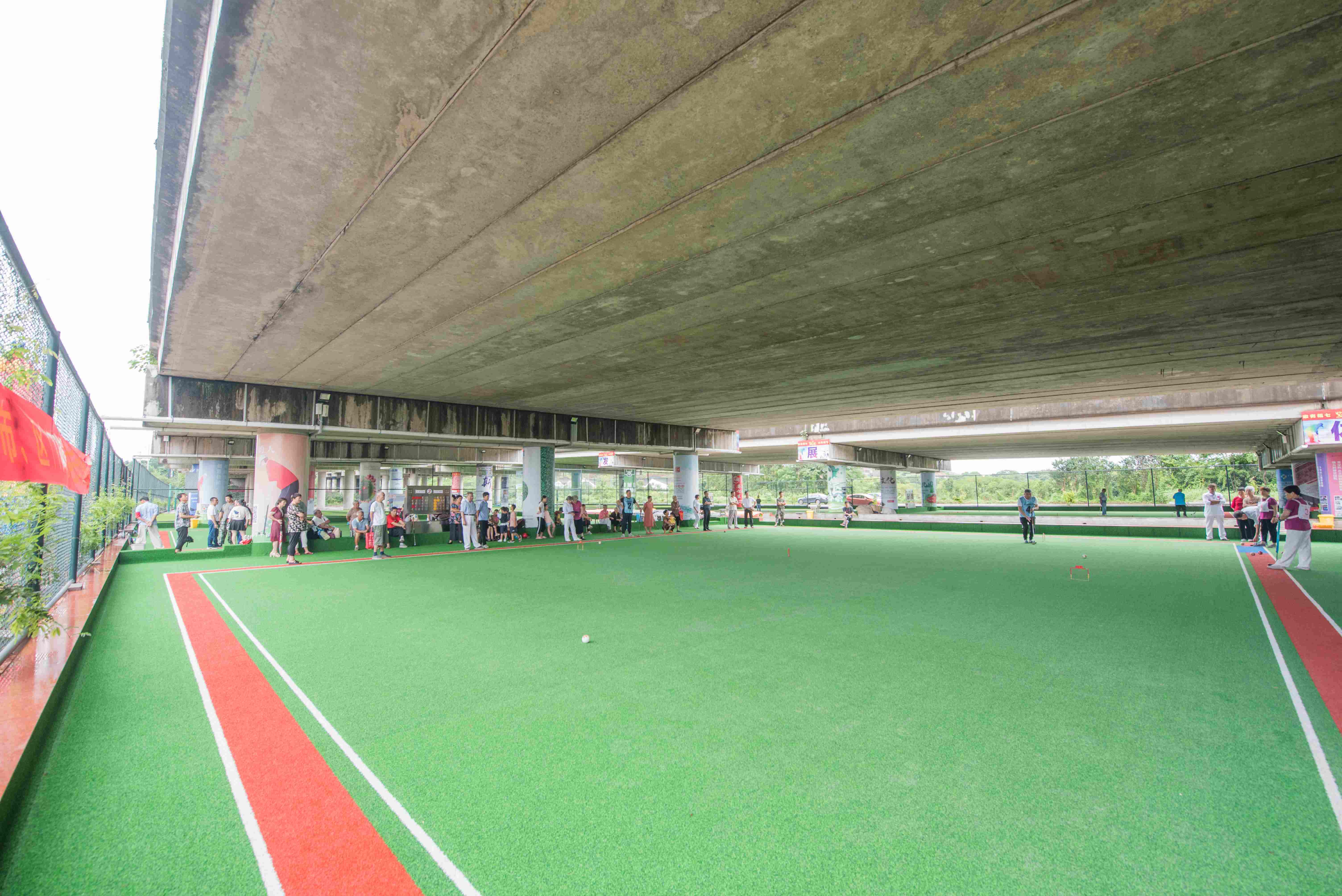 垃圾场改导致小广场,垃圾场改导致公园图片