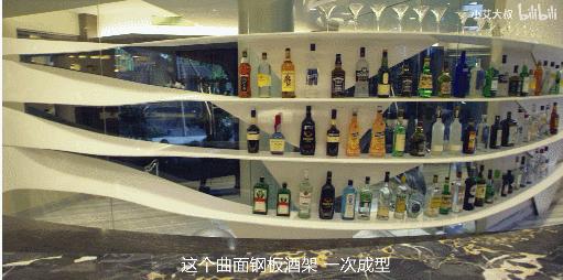 成都1.5亿豪宅火了！一小张地毯10w，买就送游艇码头，网友：都很满意，就差钱了