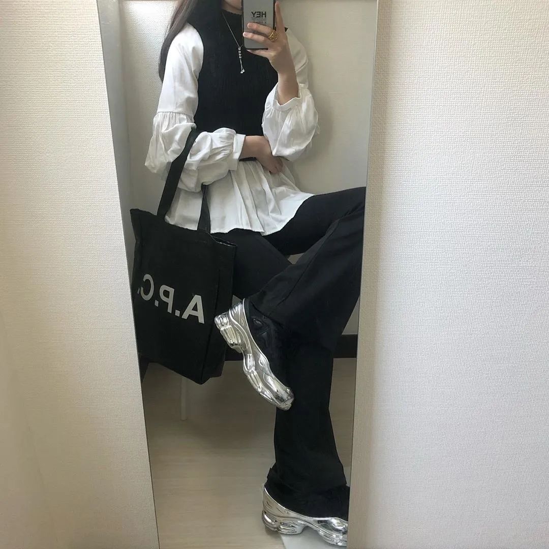 潮鞋速递｜新SupremexVans释出，这Vans我又可以了？