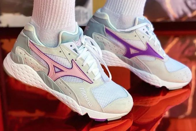 潮鞋速递｜新SupremexVans释出，这Vans我又可以了？