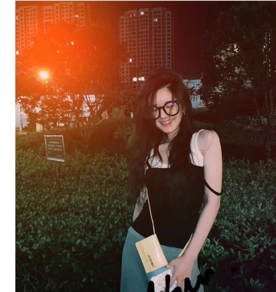 去赵露思家里做客是什么综艺,赵露思私下穿衣打扮