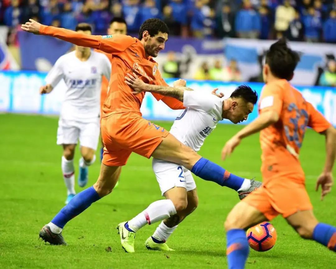 这份鲁能问卷，你的答案是什么？专家给球队的打分是……