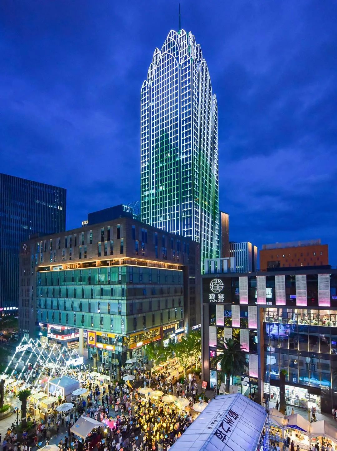 宁波3家商业综合体迎开业，“鄞州之夜”又成打卡新地标……下半年“买买买”有哪些风向标？