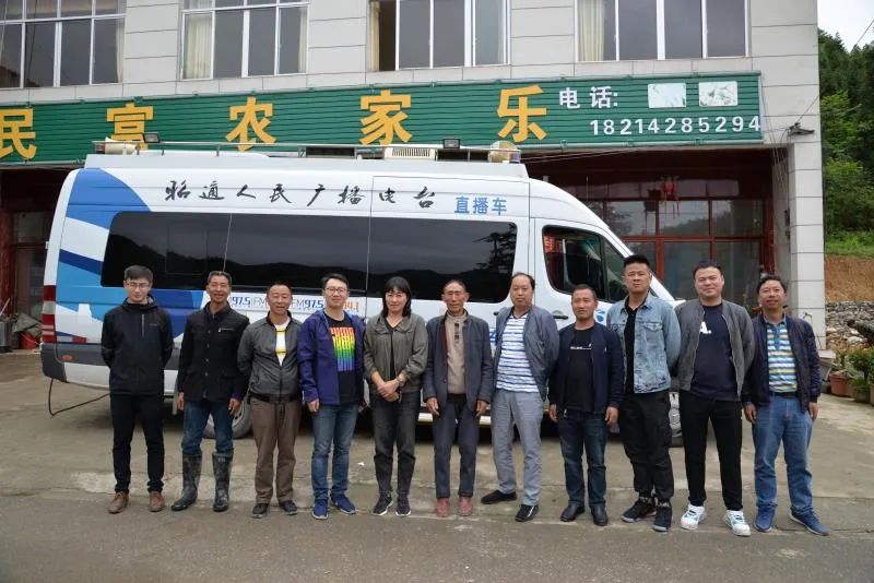 扶贫故事纪录片,扶贫故事两千字