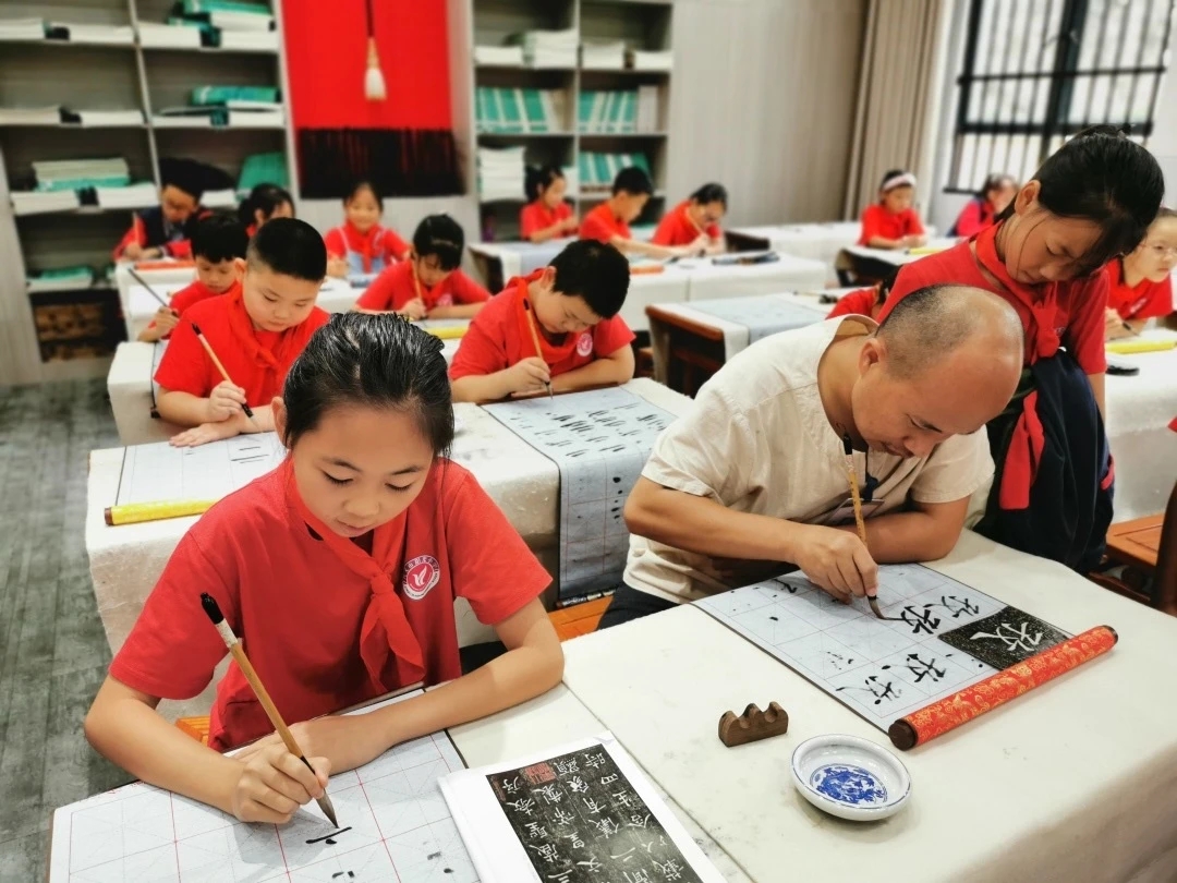 学校里的特点课,学校里的特点课叫什么