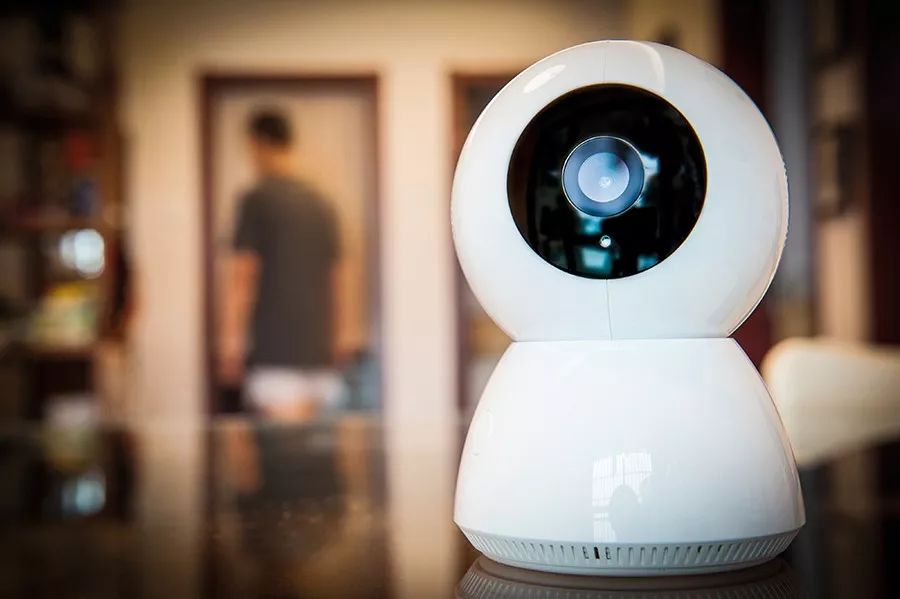 触目惊心被遗忘的摄像头,摄像头温馨又心酸的画面