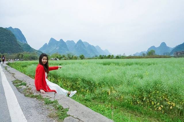 一叶轻舟过烟雨漓江全文,游览阳朔漓江诗词