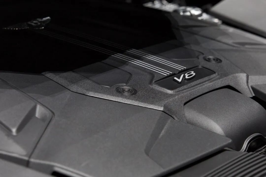 奢侈品带来自信,奢侈品彰显自己的实力