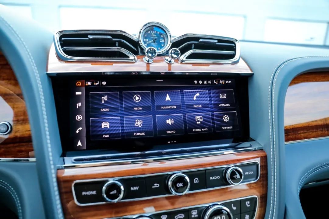 奢侈品带来自信,奢侈品彰显自己的实力