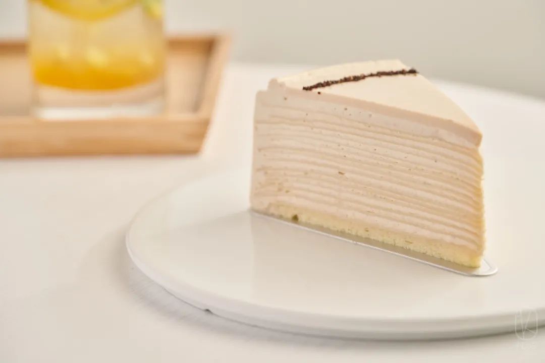 中山北路新开纯白“浪漫满屋”，好口味的千层甜品店，价格仅占某网红L家½…