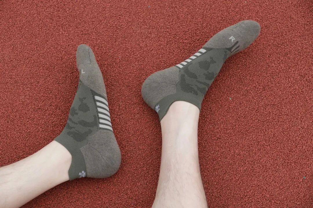 马拉松跑步装备护腕,马拉松专用装备护脚助力