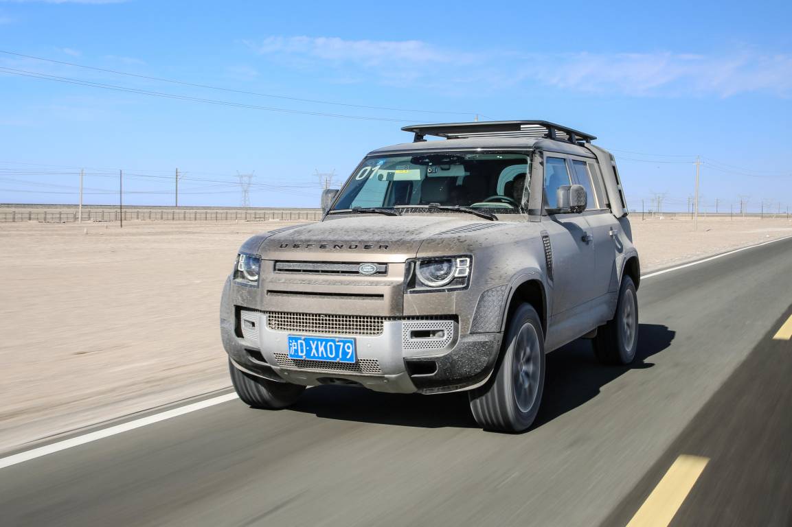 没大梁的卫士还能越野吗,越野感十足全新路虎卫士实车