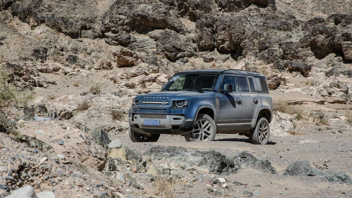 没大梁的卫士还能越野吗,越野感十足全新路虎卫士实车