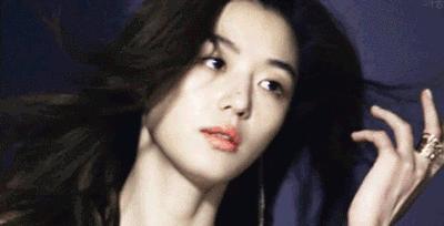 BAO美啦｜在脸上怒点七颗痣，金晨老师真的有颜任性...