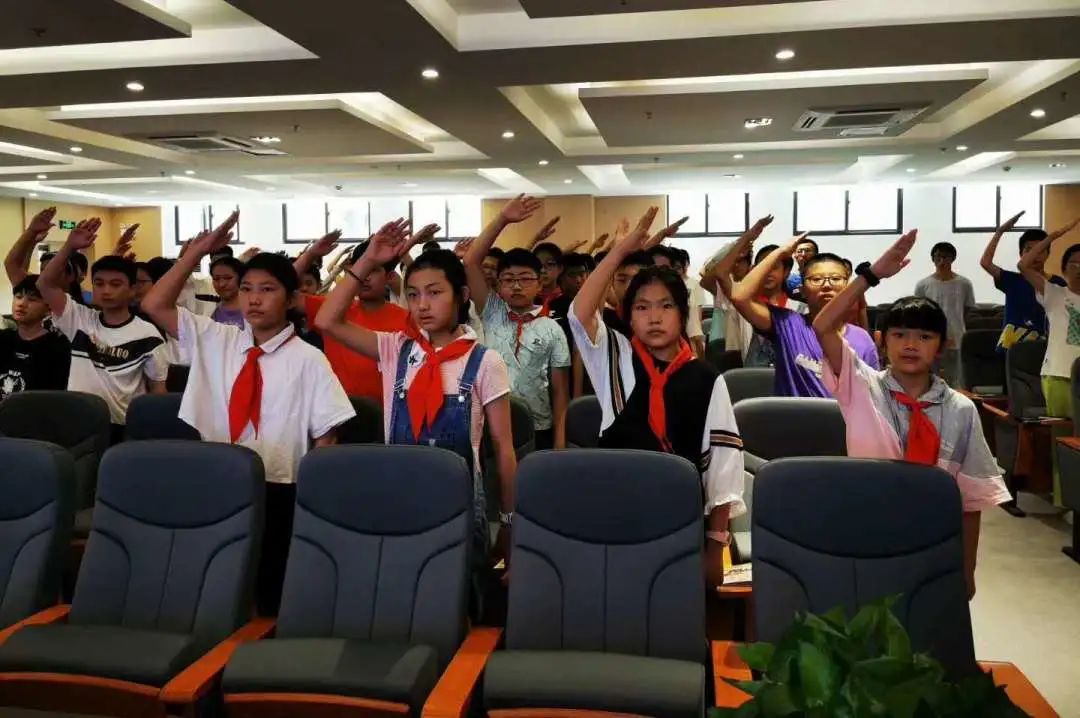 瀹樺鍗楀笀闄勪腑鏍戜汉,鏍戜汉瀛︽牎鍔涗汉鏍″尯甯堣祫鍔涢噺