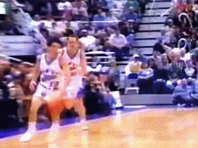 穿超短裤出门的人什么心态,一年四季穿短裤男人