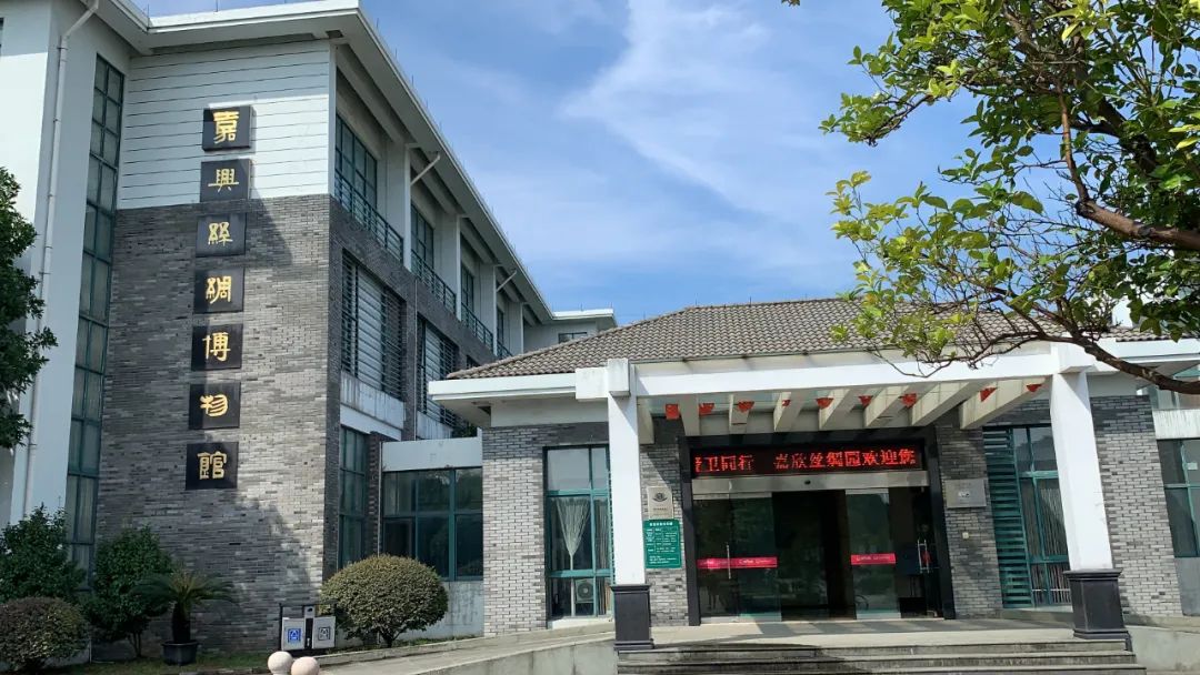 真丝为啥不流行了,真丝为什么有的价位便宜