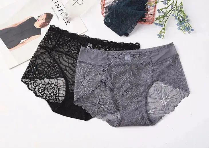 这条优雅精致、凉爽如风的蕾丝*裤内**，是你藏不住的女人味
