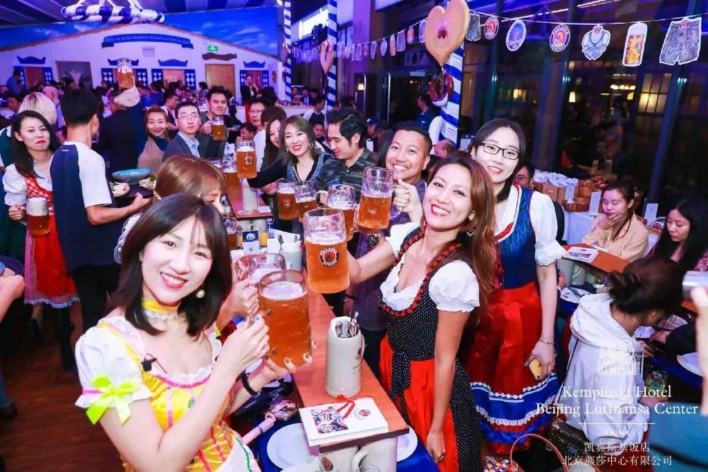 servus咖啡酒吧,servus德餐咖啡酒吧