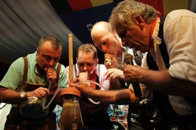 servus咖啡酒吧,servus德餐咖啡酒吧