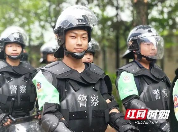 最美公益普法人,最美公益普法个人图片