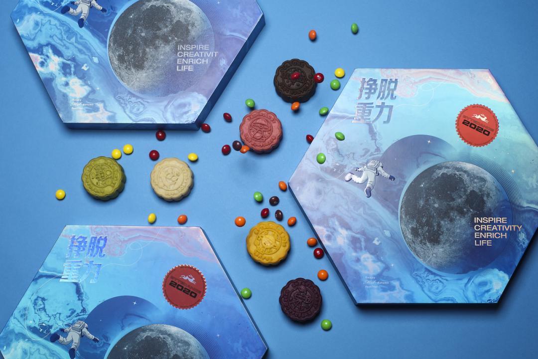 燃到不敢认！国货品牌月饼太美了，连老外都要疯*搞狂**代购