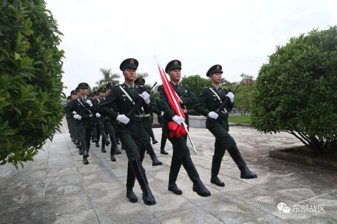 歌唱祖国升旗军乐团,歌唱祖国升旗2008