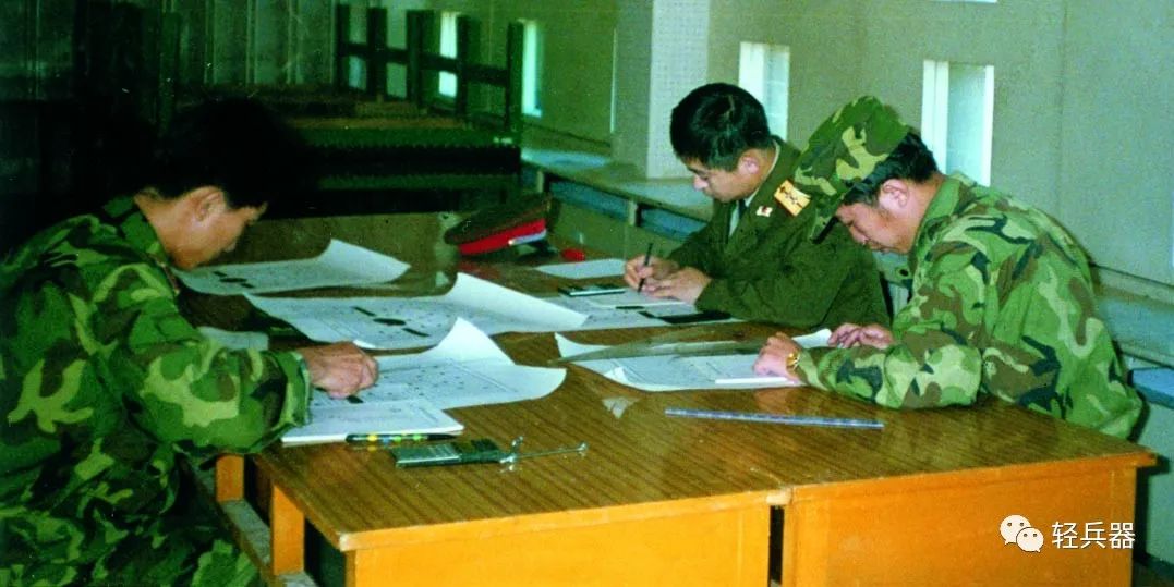 中国军队制式手枪的演变,使用手枪的步骤