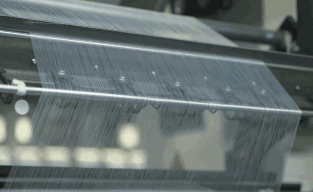 德国保暖衣界的劳斯莱斯！德绒“自发热”36.8℃恒温内衣！让你在寒风刺骨的冬日也风度翩翩