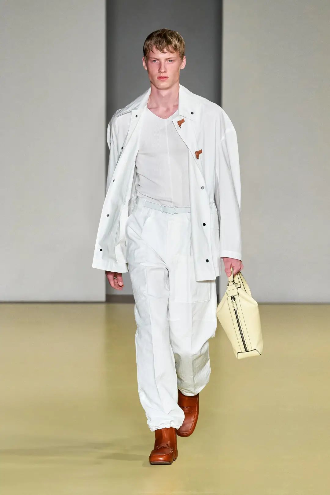 2020时装周解读,井然有序全文