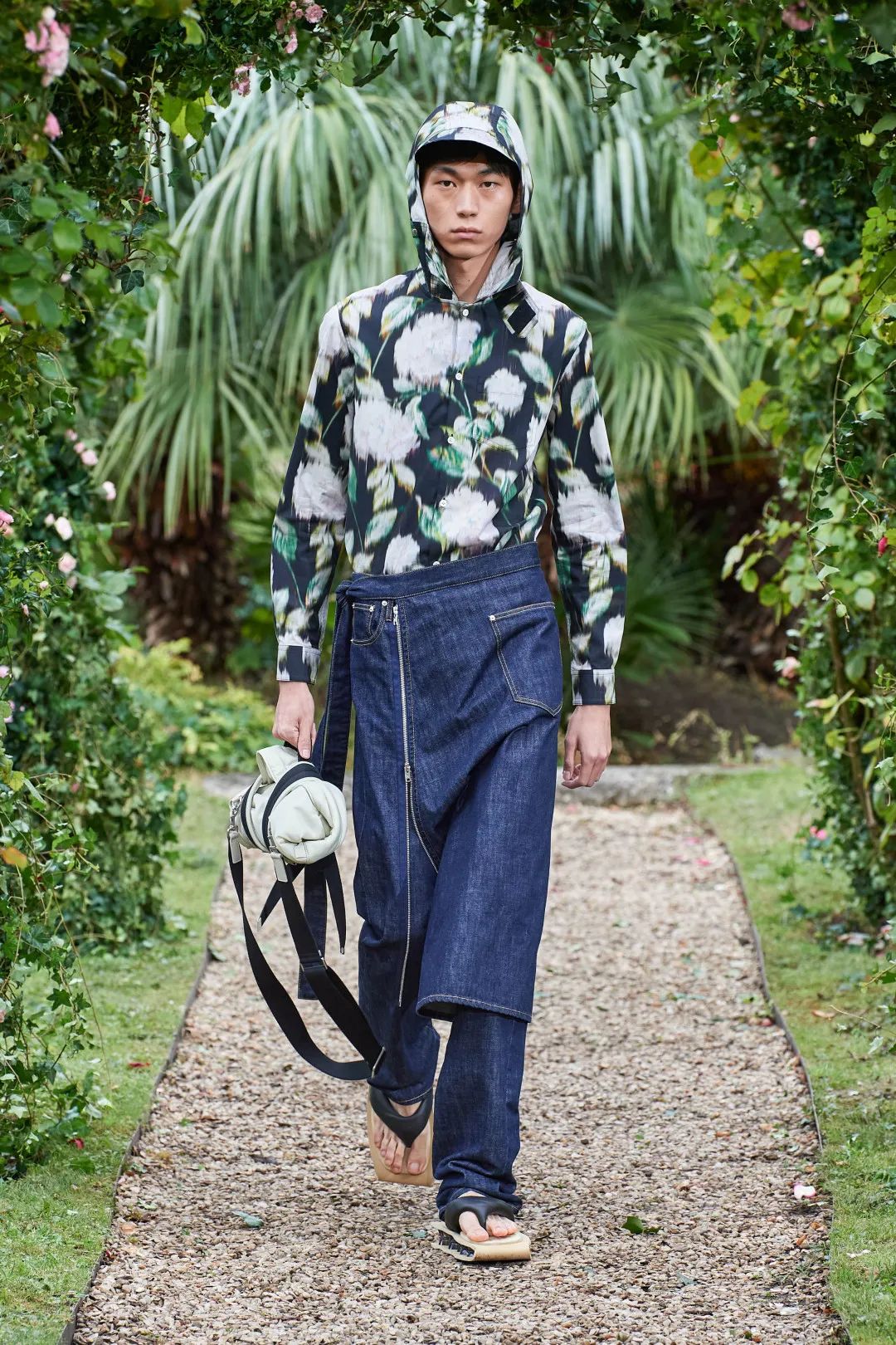 2020时装周解读,井然有序全文