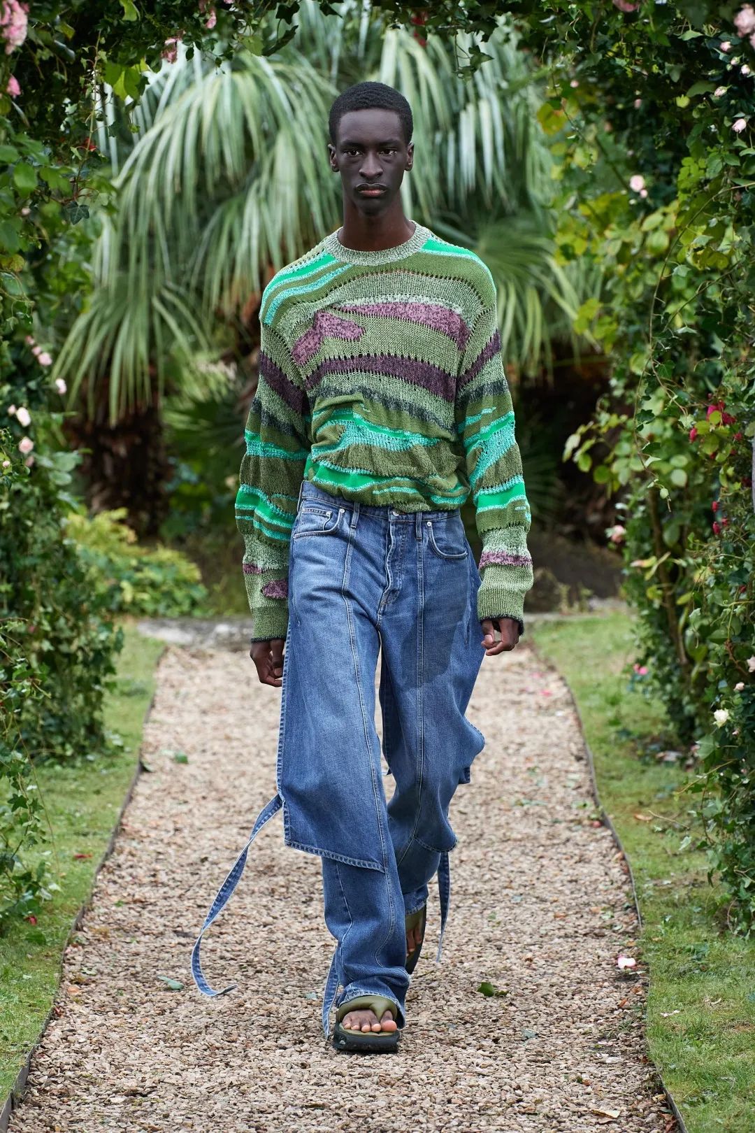 2020时装周解读,井然有序全文