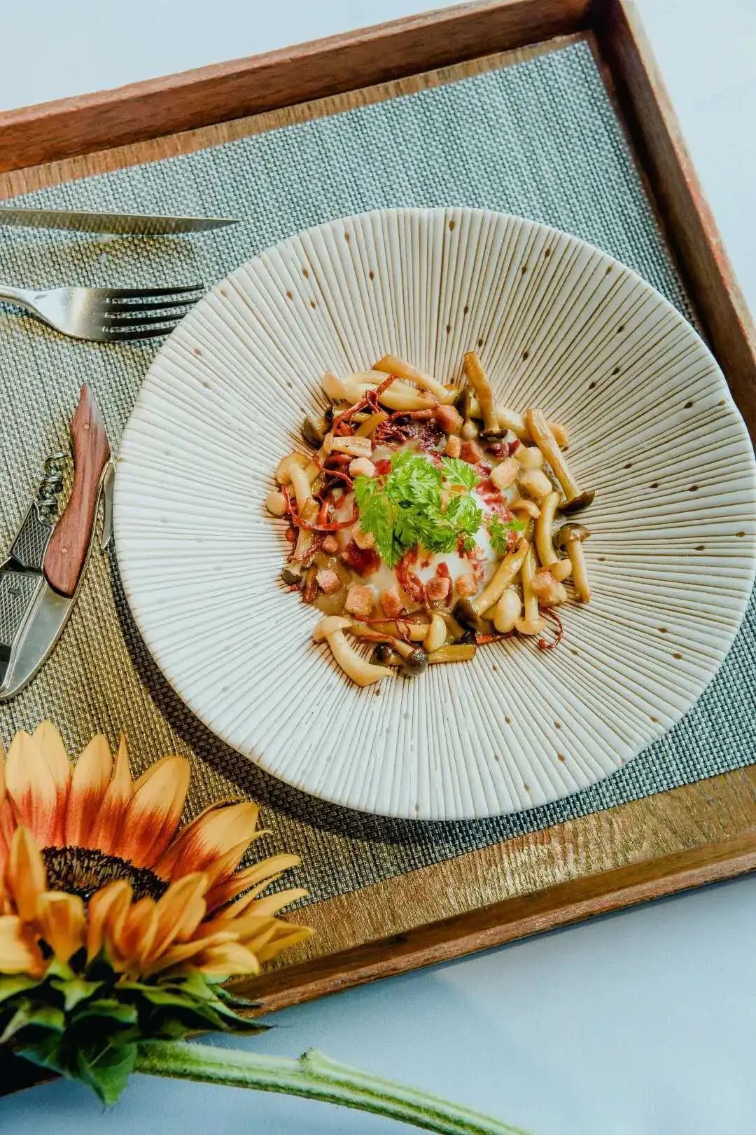 屯里新开finedining，王府花园下午茶，老牌合资酒店新开烘焙坊……本周的贴秋膘指南有点高级（内含福利）|一周好吃