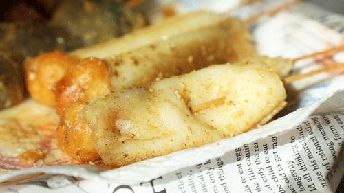 覆盖5个区，这7家“又小又旧”的炸串店，抚慰了不少深夜打工人