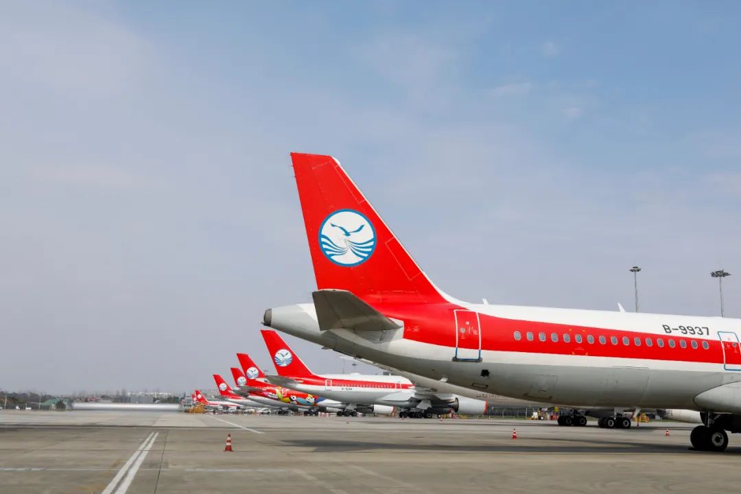 乘坐飞机时需注意的几个小贴士,目前坐飞机的流程和注意事项