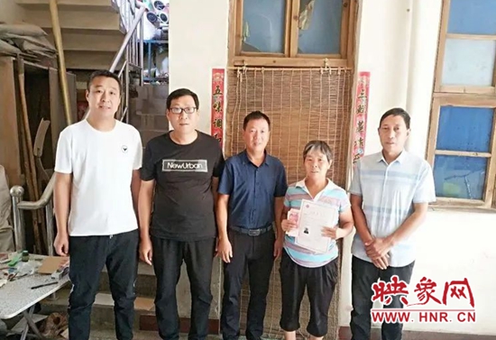 精准扶贫在行动爱心助学暖人心,扶贫助学献爱心结对帮扶送温暖