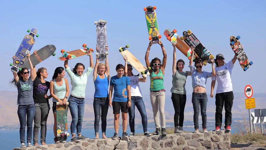 长板女孩·第二季！迟到七年的长板公路大片《OPEN》