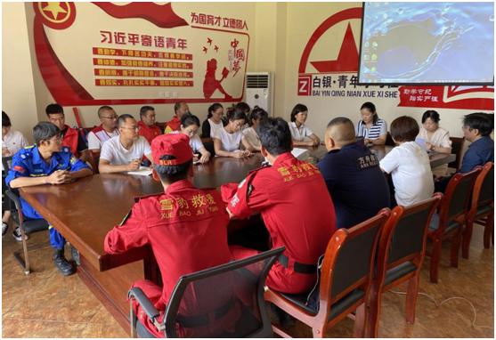 青年之家揭牌凝聚青春力量,凝聚青春力量服务乡村振兴