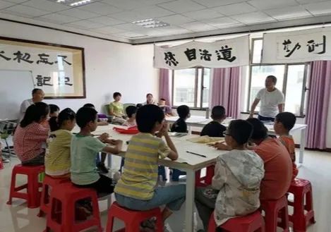 青年之家揭牌凝聚青春力量,凝聚青春力量服务乡村振兴